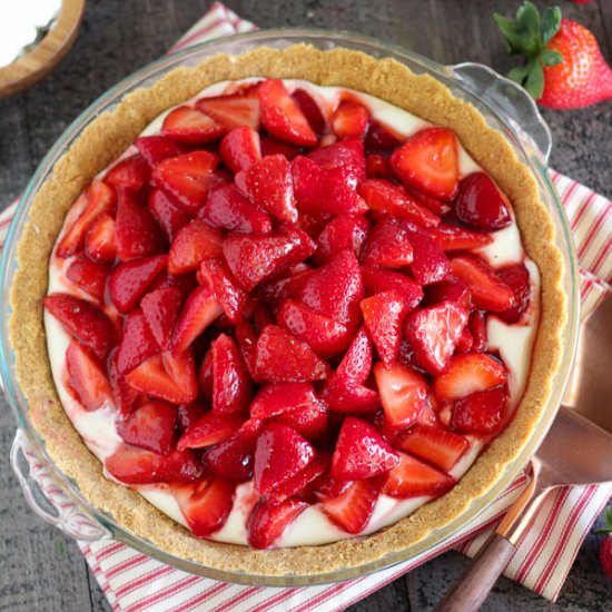 No Bake Strawberry Cream Cheese Pie