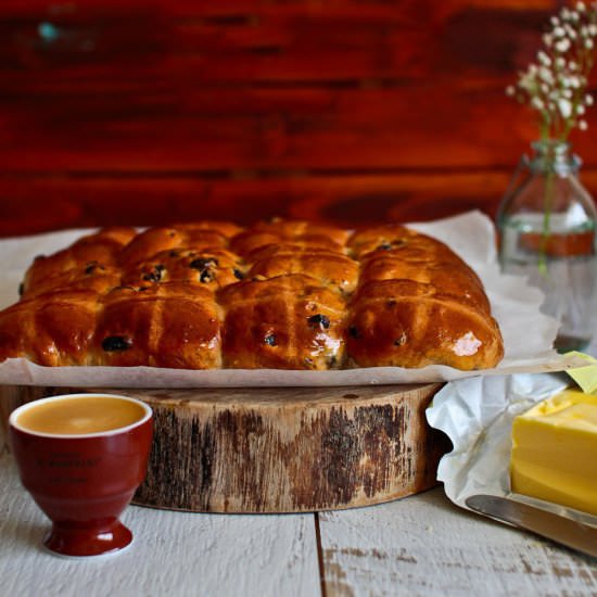 Bakery Style Hot Cross Buns