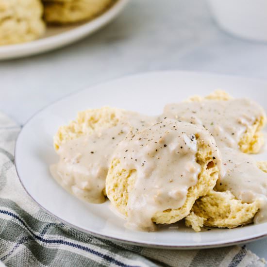 Buttermilk Biscuits & Country Gravy
