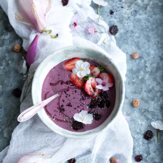 Acai smoothie bowl