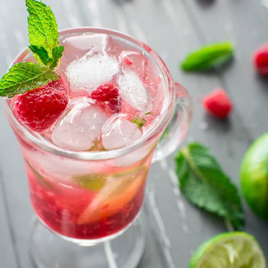 Non-Alcoholic Raspberry Mojito