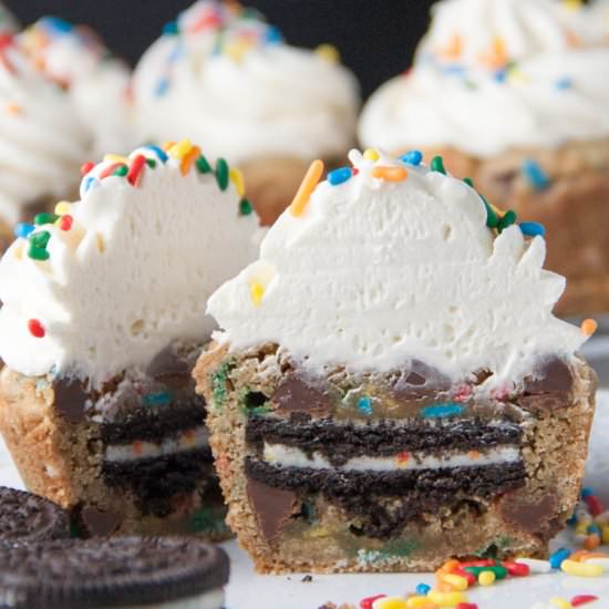 Oreo Chocolate Chip Cookie Cupcakes