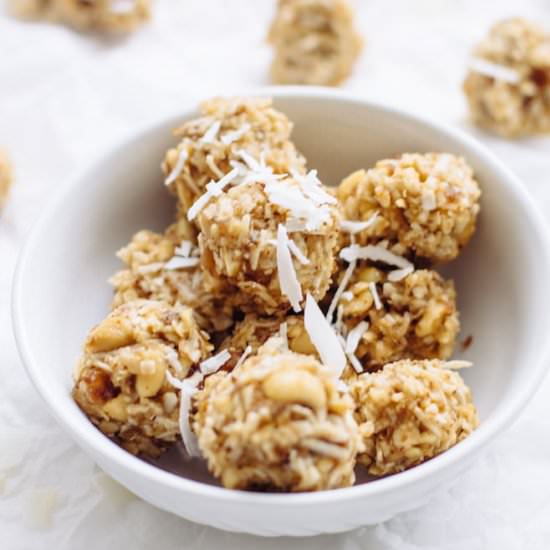 Coconut Cashew Energy Balls