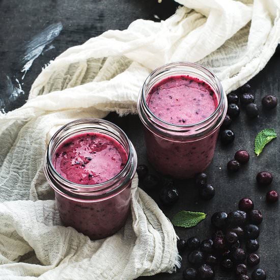 Avocado Blueberry Smoothie