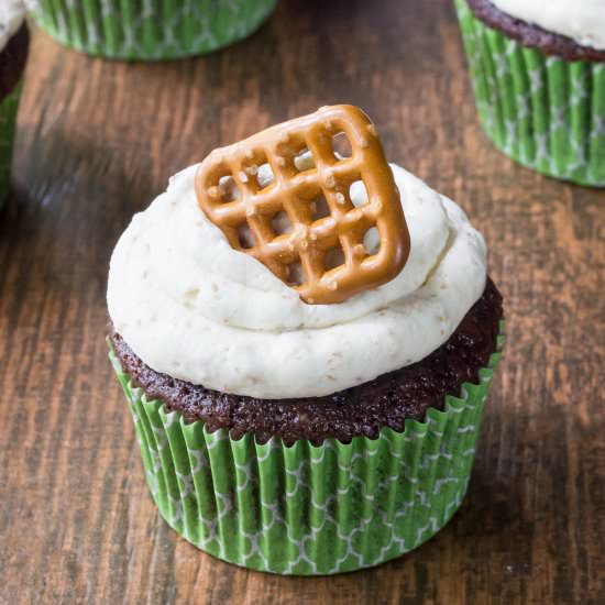Beer & Pretzel Cupcakes