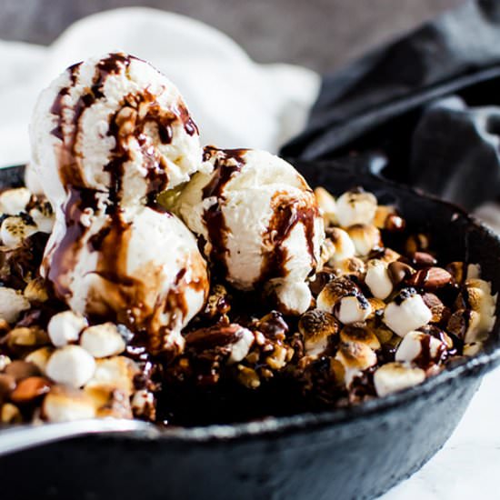 Skillet rocky road brownies