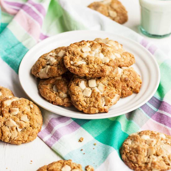 White Chocolate Macadamia Oat Cookies