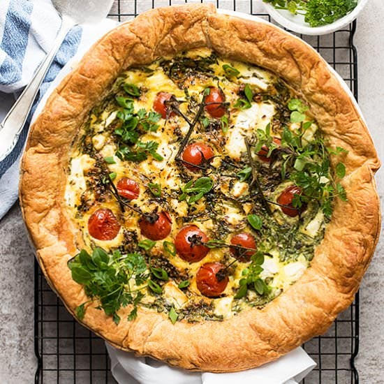 Easy Tomato Spinach Feta Quiche