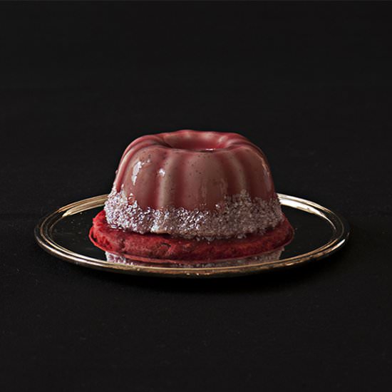 White Chocolate and Red Berries Pan