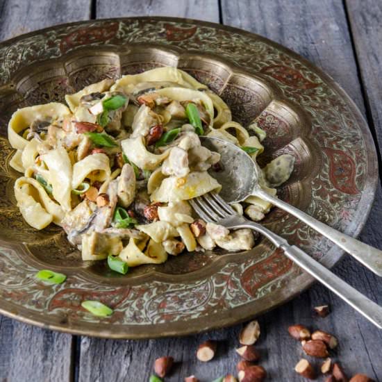 Saffron Chicken and Mushroom Pasta