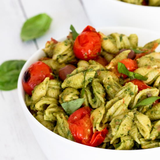 Vegan Avocado Pesto Pasta