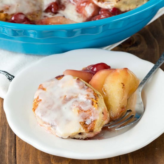 Easy Cinnamon Roll Cobbler