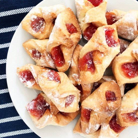 Crescent Rolls with Strawberry