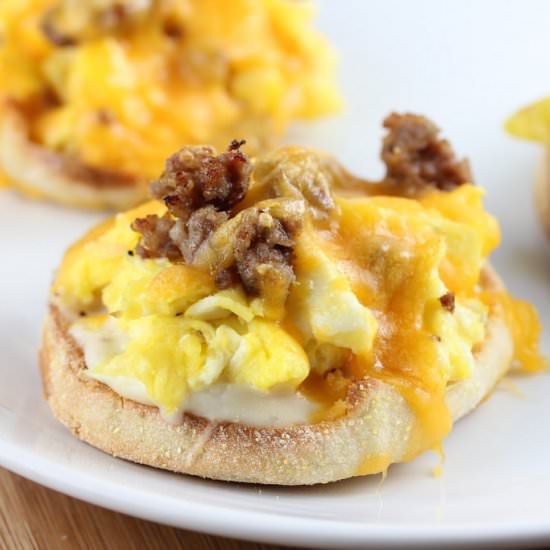 English Muffin Breakfast Pizzas