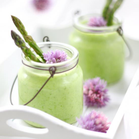 Cold asparagus soup