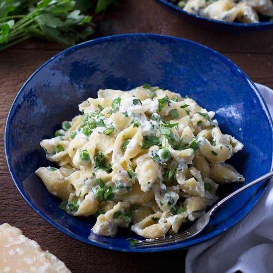 Pasta with Ricotta & Peas