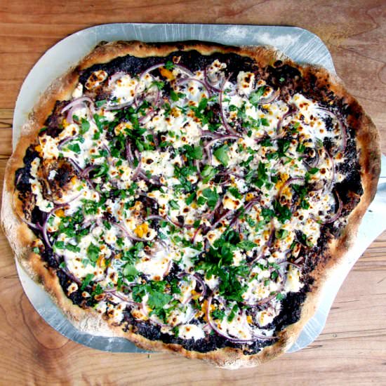 Kalamata Tapenade & Red Onion Pizza