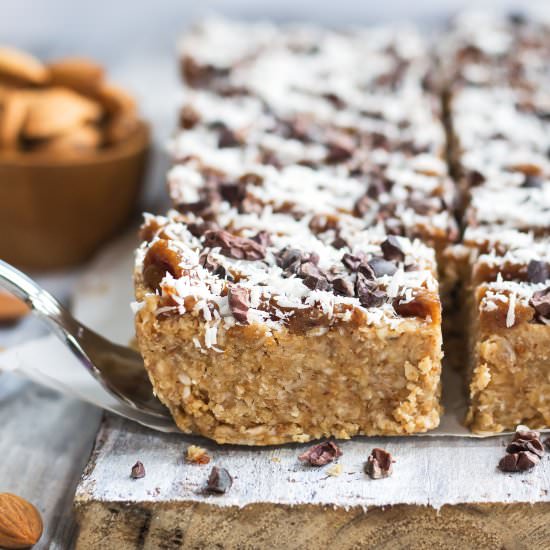 Healthy No-Bake Magic Bars