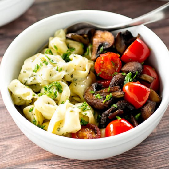 Creamy Pesto Tortellini