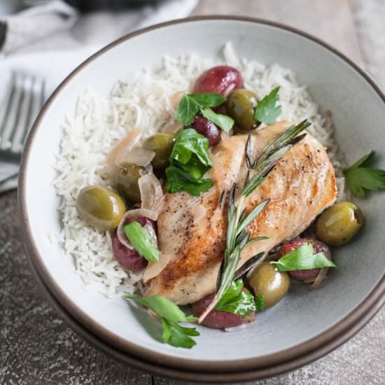 Skillet Chicken with Olives