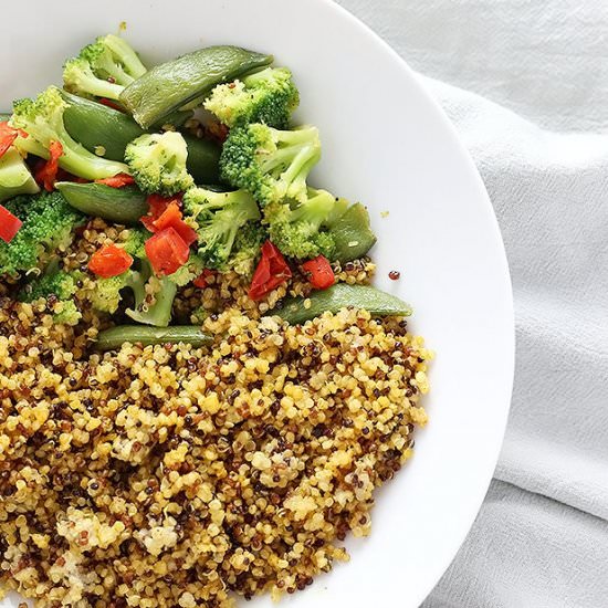 HEALTHY CURRY QUINOA WITH VEGGIES