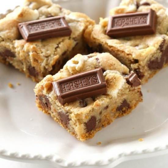 S’mores Cookie Bars