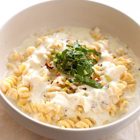 Roasted Garlic Ricotta Pasta Sauce