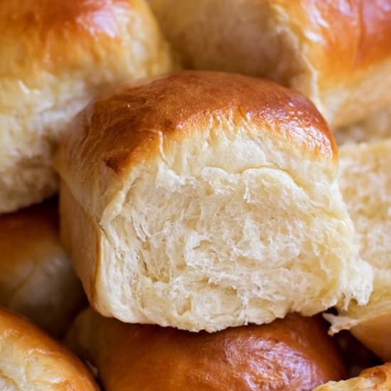 Heavenly Dinner Rolls