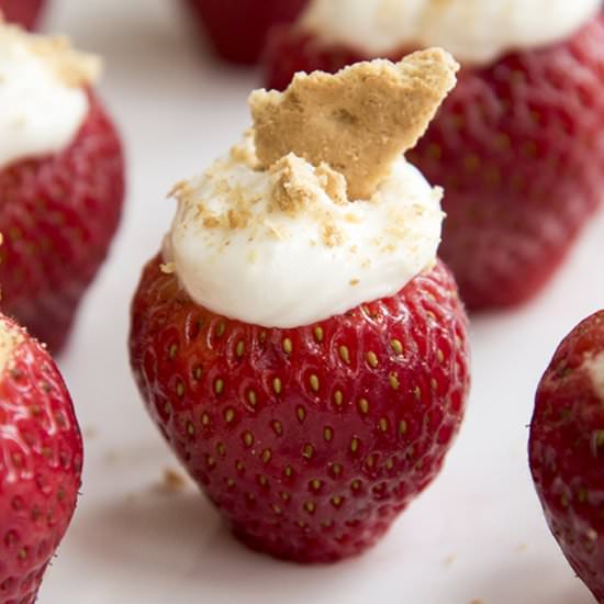 Cheesecake Stuffed Strawberries
