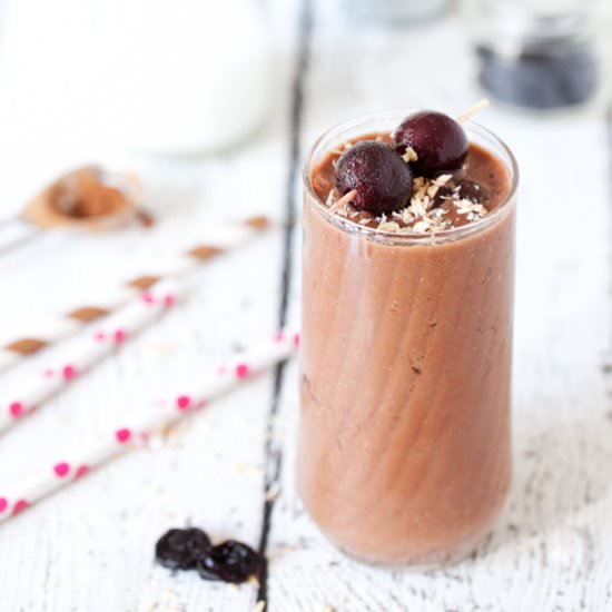 Skinny Chocolate Cherry Coconut Shake