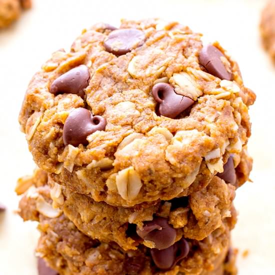 PB Chocolate Chip Oatmeal Cookies