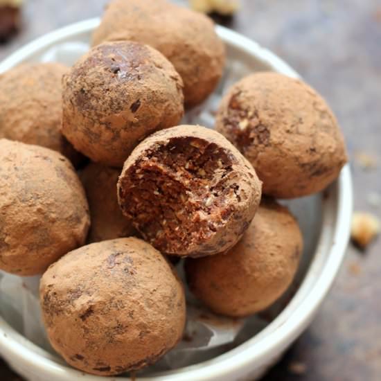 Raw Mexican Hot Chocolate Truffles