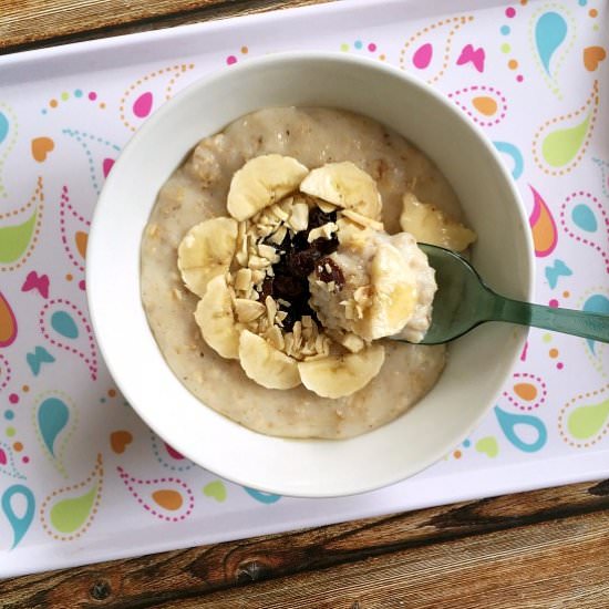 Banana, Raisin and Almond Porridge