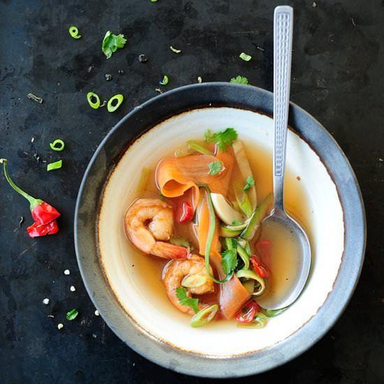 Green Tea Soup with Shrimps