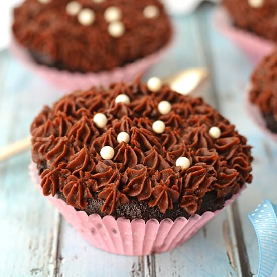 Super Gooey Chocolate Cupcakes