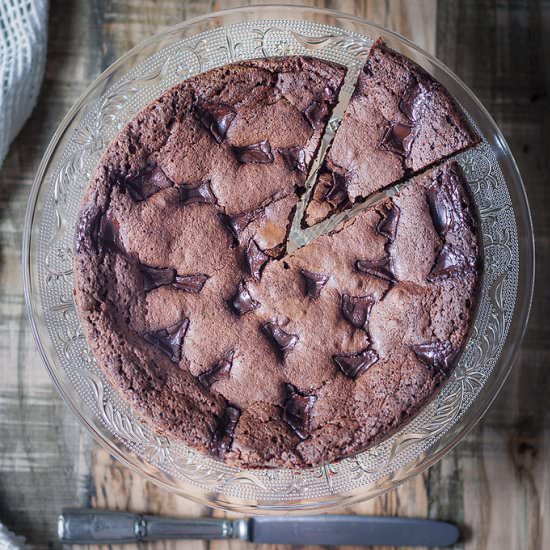 Simple chocolate cake