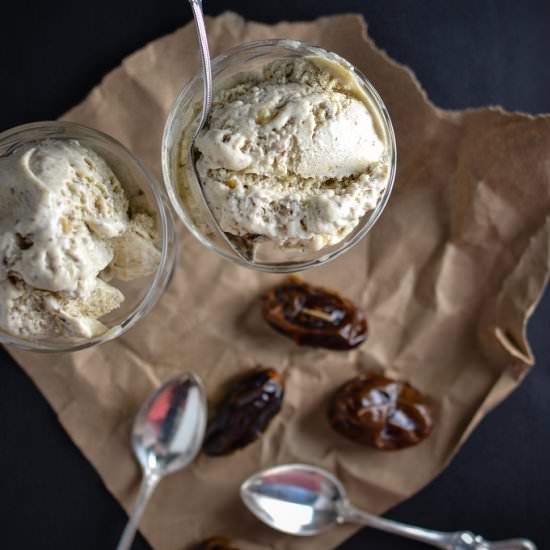 Date and Walnut Ice Cream