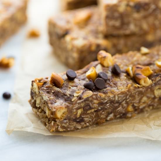 Healthy Peanut Butter Pretzel Bars