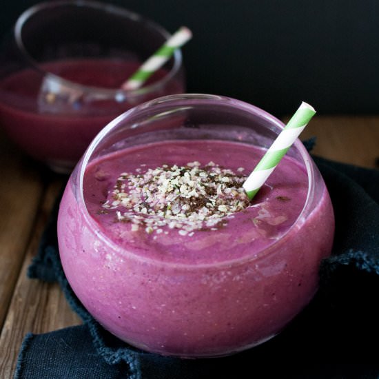 STRAWBERRY BANANA SPINACH SMOOTHIE
