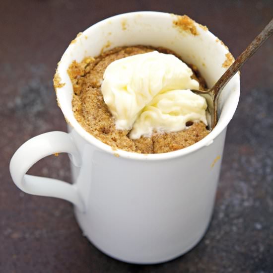 (Paleo) Carrot Cake In A Mug