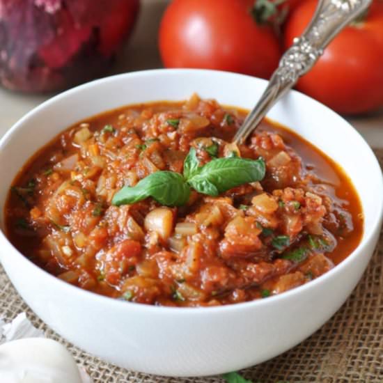 Healthy & Easy Homemade Pasta Sauce