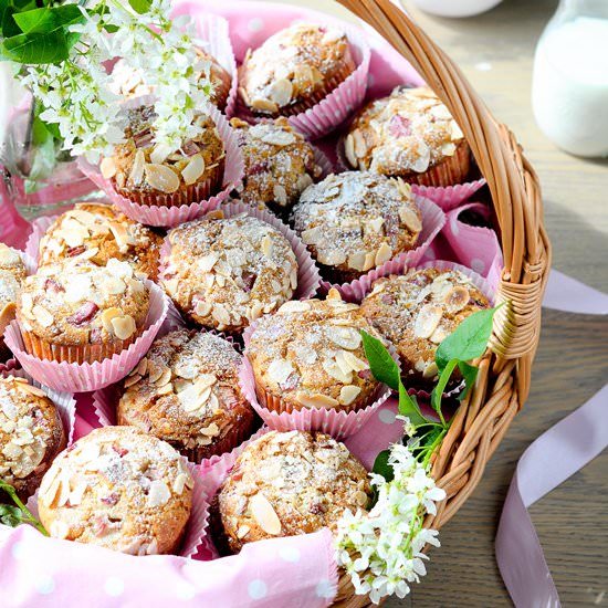 Rhubarb Muffins