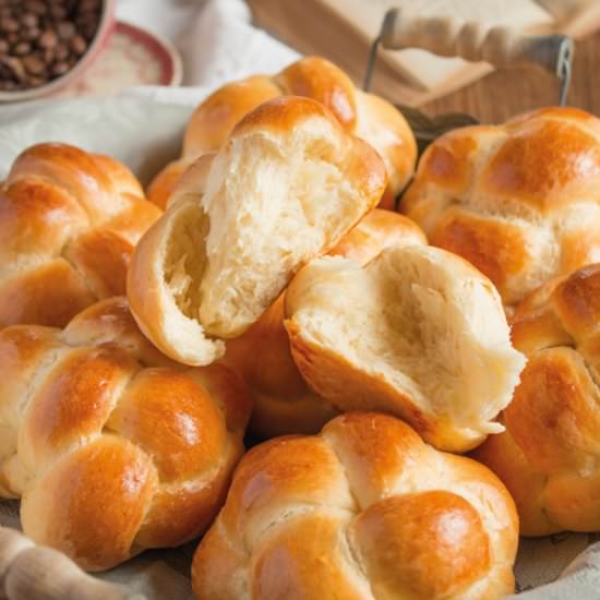 Sweet Brioche Buns