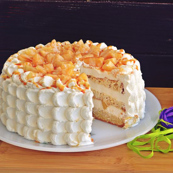 Cake with Pineapple and Caramel