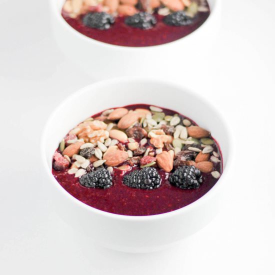 Berry Beet Smoothie Bowl