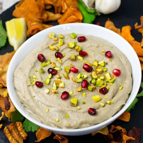 Pistachio Hummus with Pomegranate