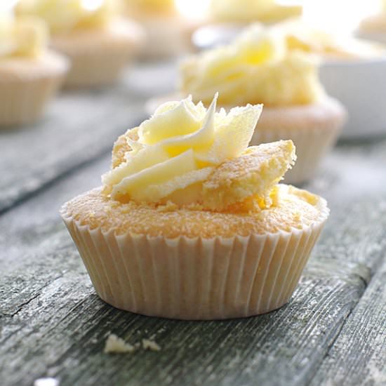Lemon Curd Cupcakes