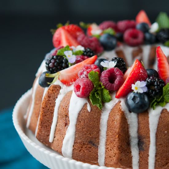 Merry Berry Cake