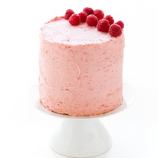Vanilla Cake with Raspberry