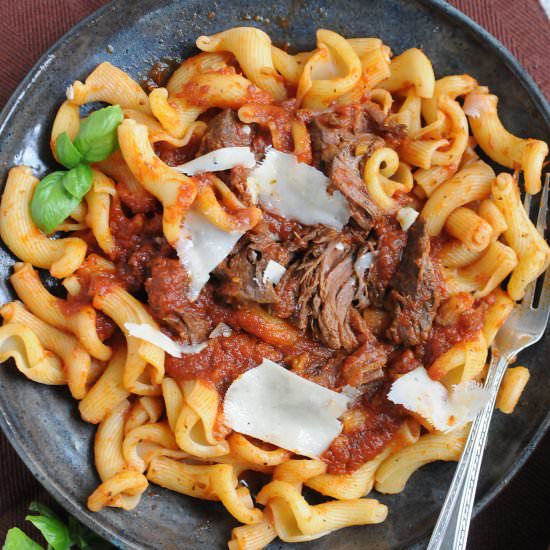 Slow Cooker Short Rib Pasta